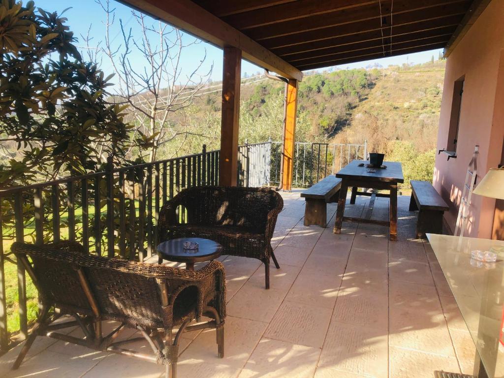 Camere e chalet tra gli ulivi